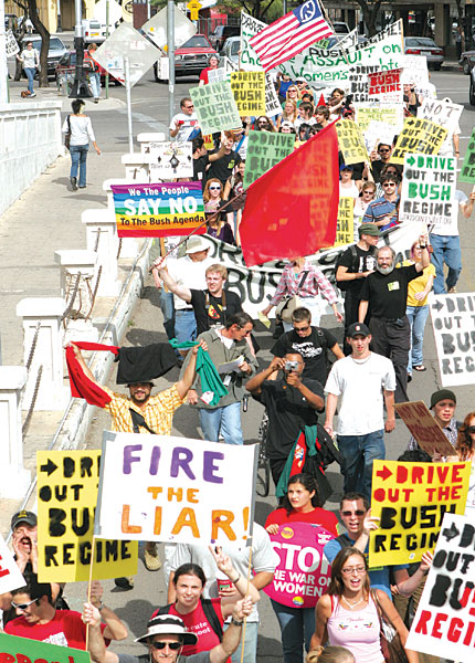 Students joining national protest against Iraq war