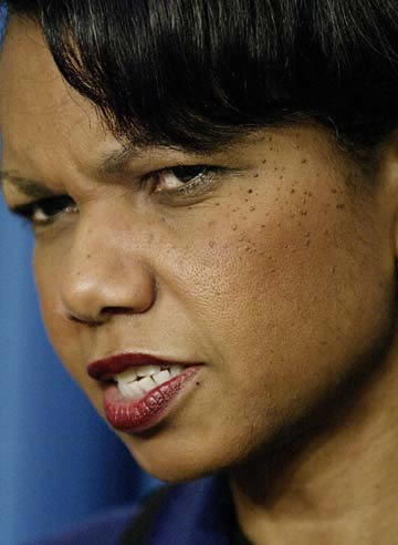 Democrats delay major moves in two House investigations of Bush officials