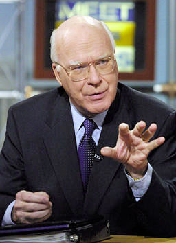 Leahy threatens White House with subpoenas over prosecutor purge