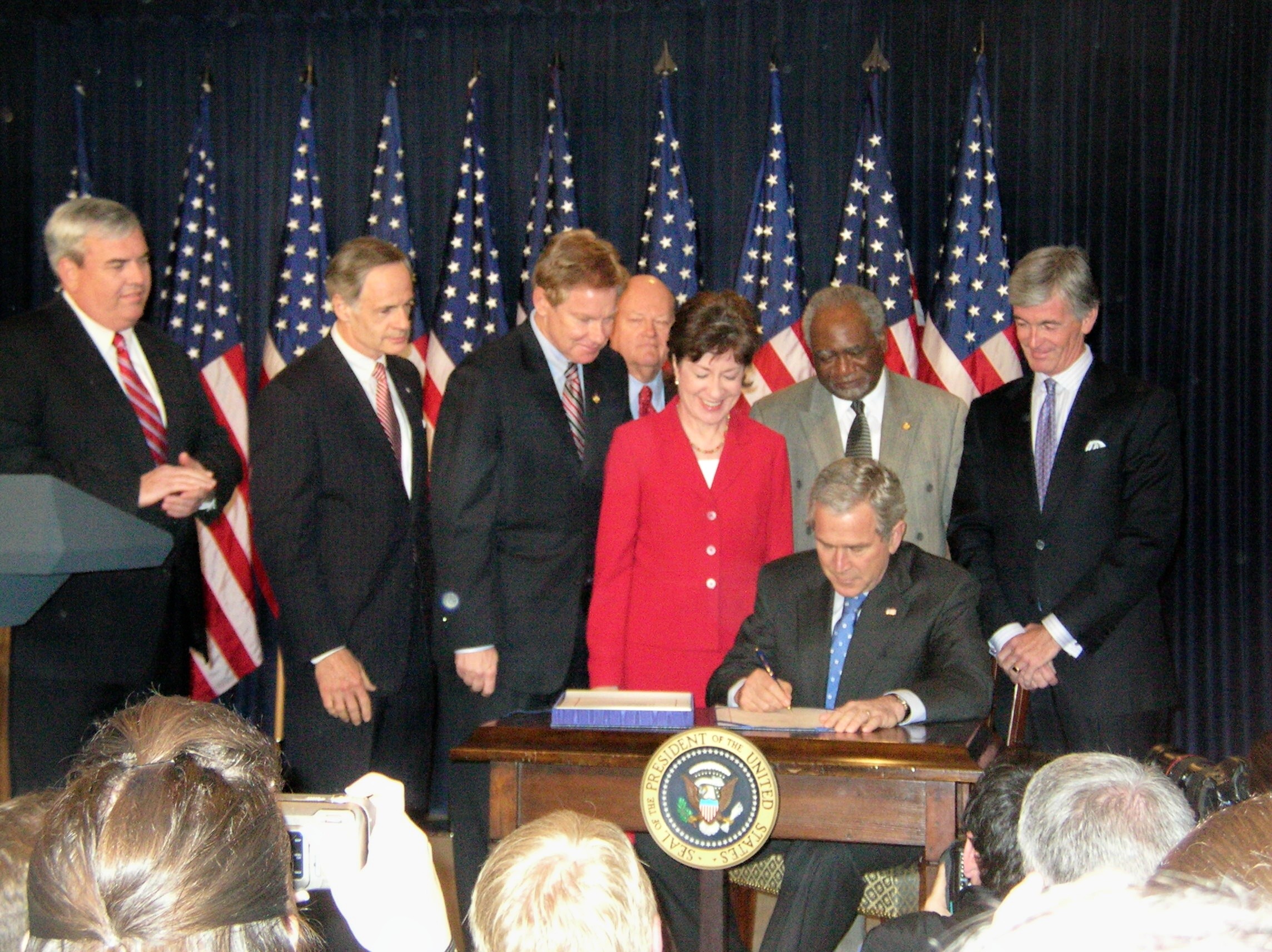 Report Shows Bush’s Excessive use of Signing Statements