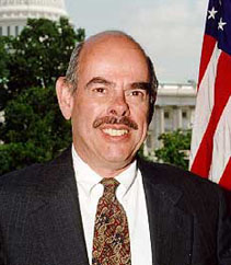 Waxman Says He Will Keep an Open Mind on Impeachment
