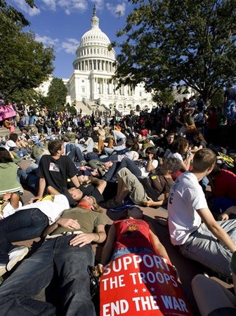 Close to 100,000 March on Washington to Demand Peace and Justice
