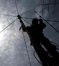 Pentagon plans base along Iran border