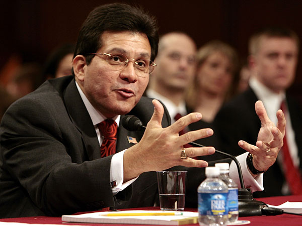 Former White House Deputy Counsel leads drive to aid Gonzales defray legal expenses