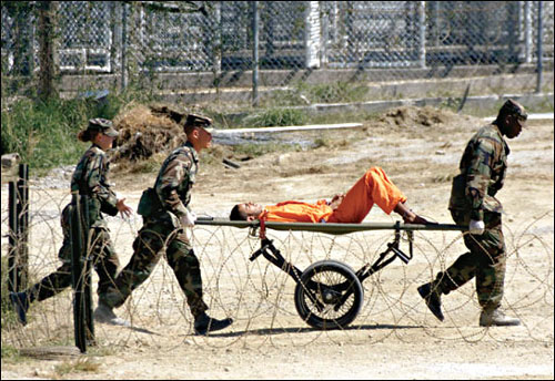 Documents Say American Detainee Near Insanity